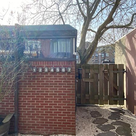 Bed & Ontbijt Haddock Bed & Breakfast Алмере Екстериор снимка