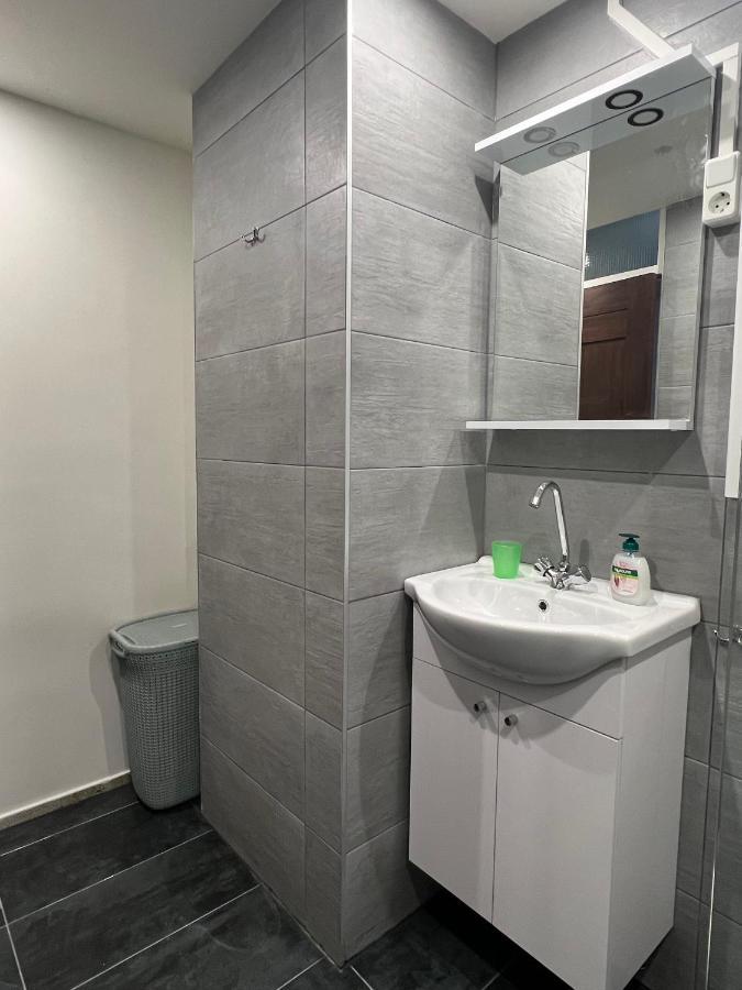 Bed & Ontbijt Haddock Bed & Breakfast Алмере Екстериор снимка